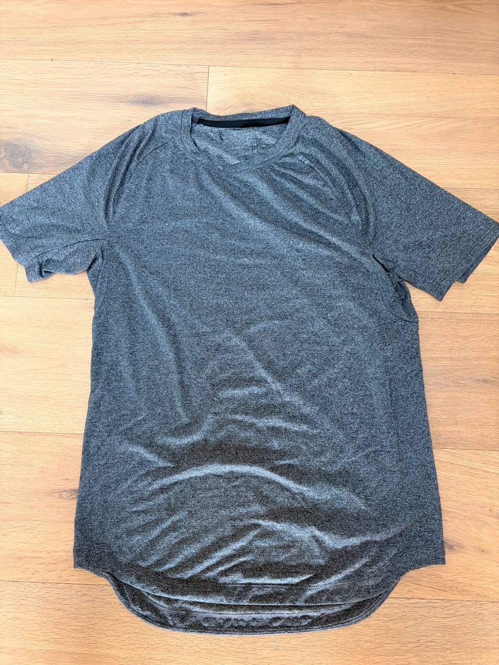 lululemon athletica Men's Short Sleeve Crew Tee - Charcoal Gray